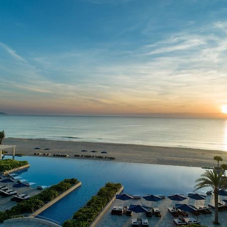 Sheraton Grand Danang Resort & Convention Center Екстер'єр фото