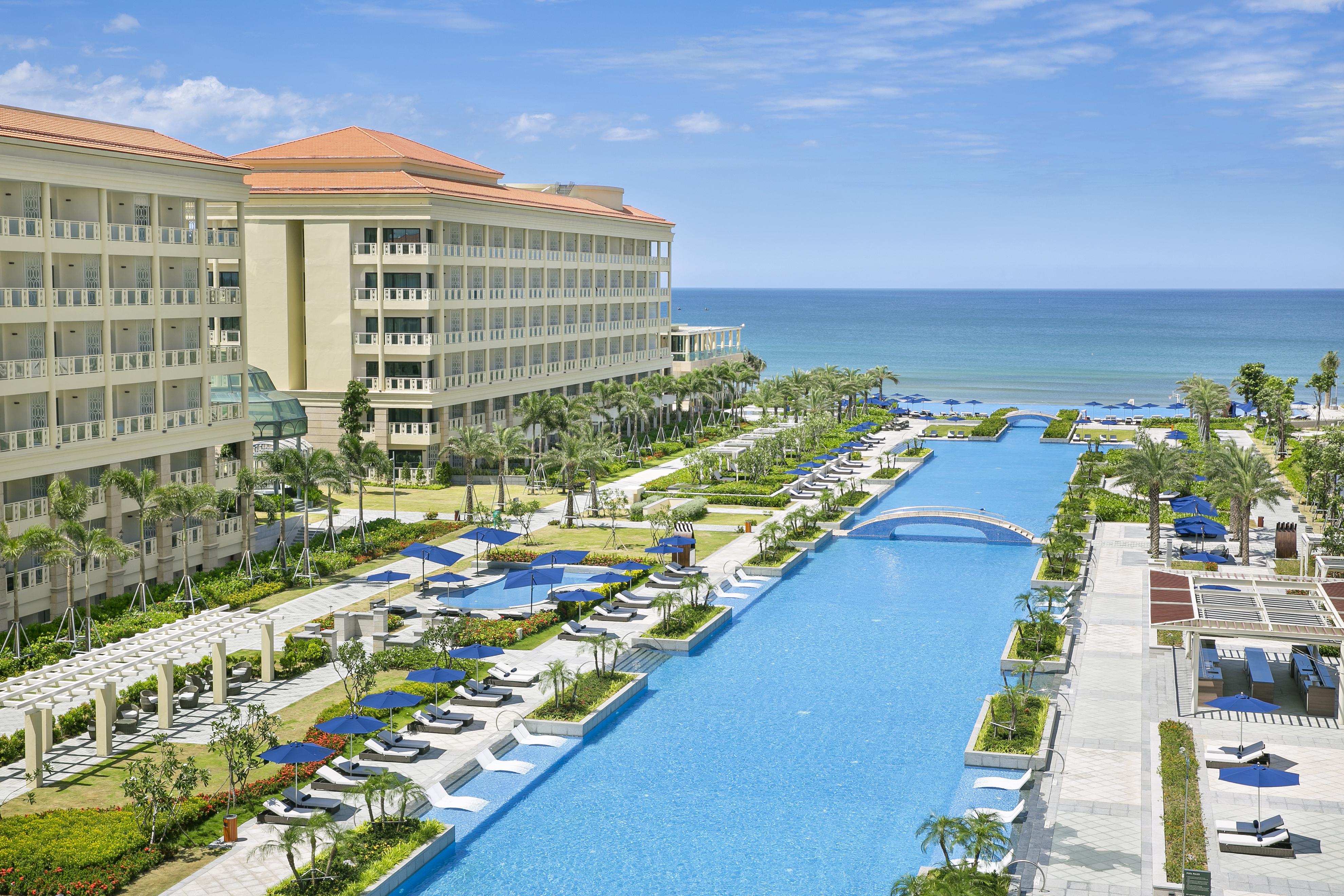 Sheraton Grand Danang Resort & Convention Center Екстер'єр фото