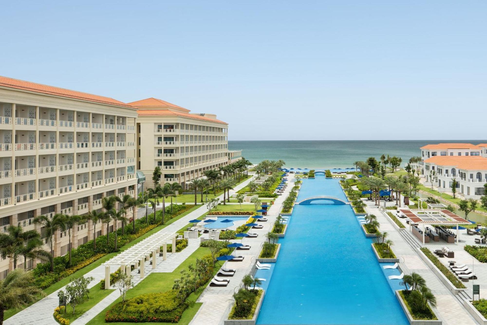 Sheraton Grand Danang Resort & Convention Center Екстер'єр фото