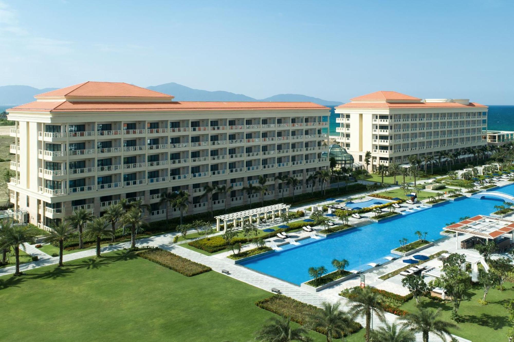 Sheraton Grand Danang Resort & Convention Center Екстер'єр фото